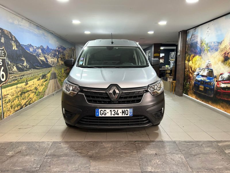RENAULT EXPRESS VAN 1.3 TCE 100 ESSENTIEL 05/2022 PRIX HT : 8325 € PRIX TTC : 9990 €