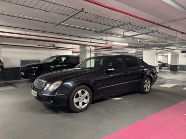 MERCEDES CLASSE E  2004