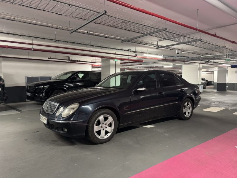 MERCEDES CLASSE E  2004