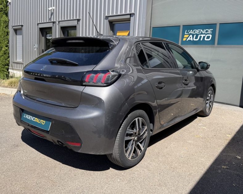 Peugeot 208 1.2 PureTech 2022 — Apple CarPlay & Android - GARANTIE 6 MOIS