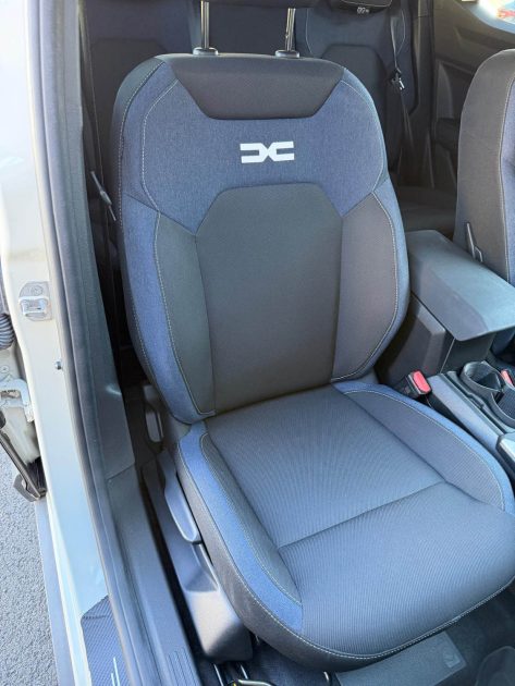 DACIA DUSTER - 130 ch - JOURNEY - 4X4 - SOUS GARANTIE CONSTRUCTEUR 