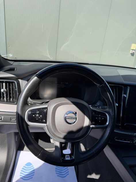 VOLVO XC60 - D4 AWD - R-DESIGN  - 190 CH - GARANTIE 3 MOIS 