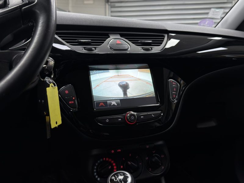 Opel Corsa 1.4 90 - Black Edition Start/Stop 5p - 1ère Main