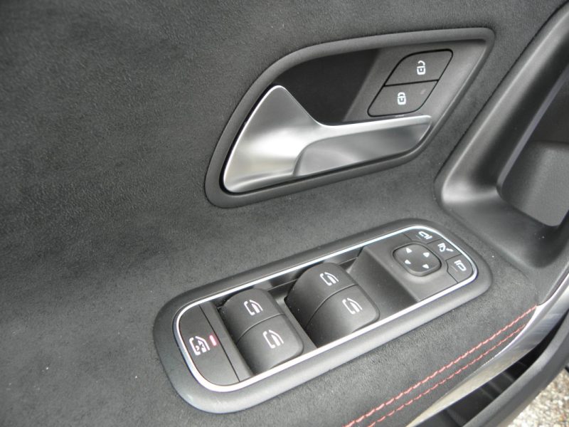 Mercedes Classe A 220 D 190ch AMG Line  8G-DCT • 2ème main • Entretien Mercedes