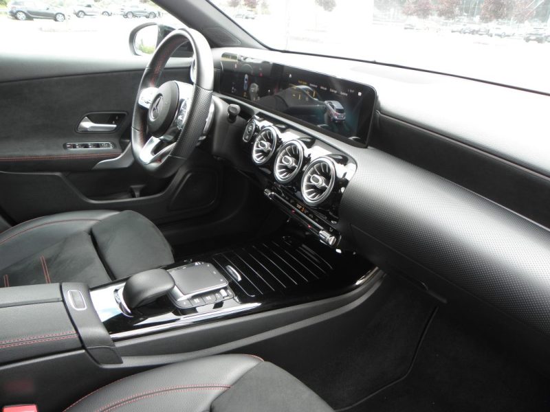 Mercedes Classe A 220 D 190ch AMG Line  8G-DCT • 2ème main • Entretien Mercedes