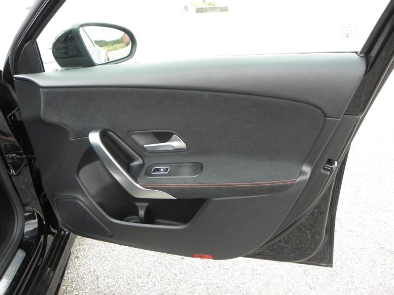 Mercedes Classe A 220 D 190ch AMG Line  8G-DCT • 2ème main • Entretien Mercedes