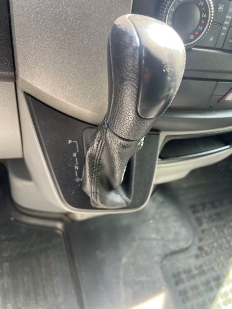 Depanneuse Mercedes plateau 5M BOITE AUTO
