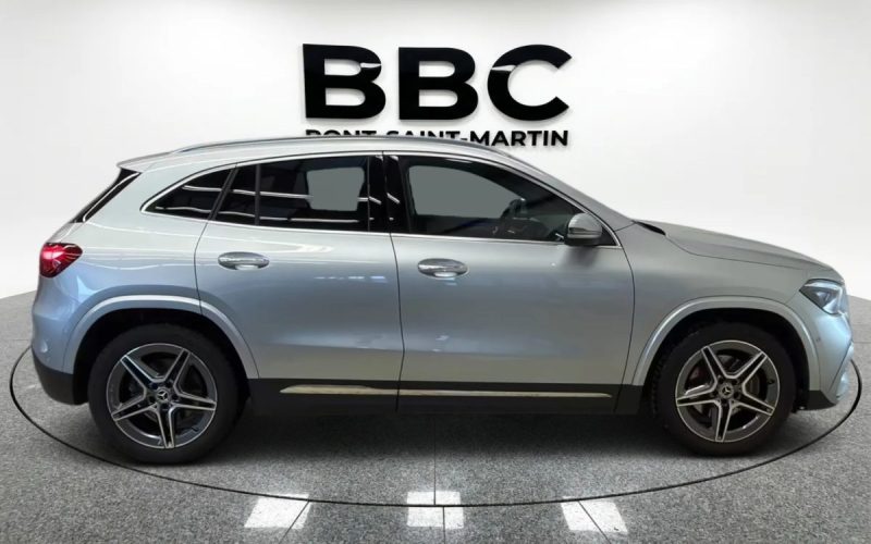 MERCEDES-BENZ GLA 220 D 4MATIC AMG LINE (PREMIUM) 2024