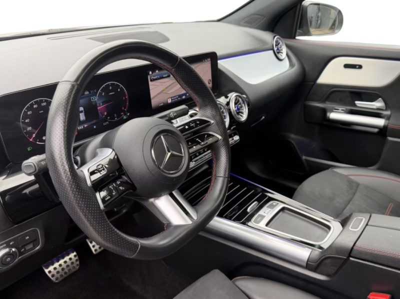 MERCEDES-BENZ GLA 220 D 4MATIC AMG LINE (ADVANCED PLUS, TOIT PANO, AHK) 2023