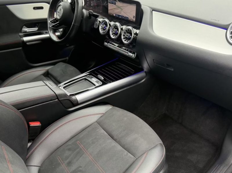 MERCEDES-BENZ GLA 220 D 4MATIC AMG LINE (ADVANCED PLUS, TOIT PANO, AHK) 2023