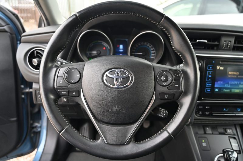 TOYOTA AURIS TOURING SPORTS 136H DESIGN 12/2016