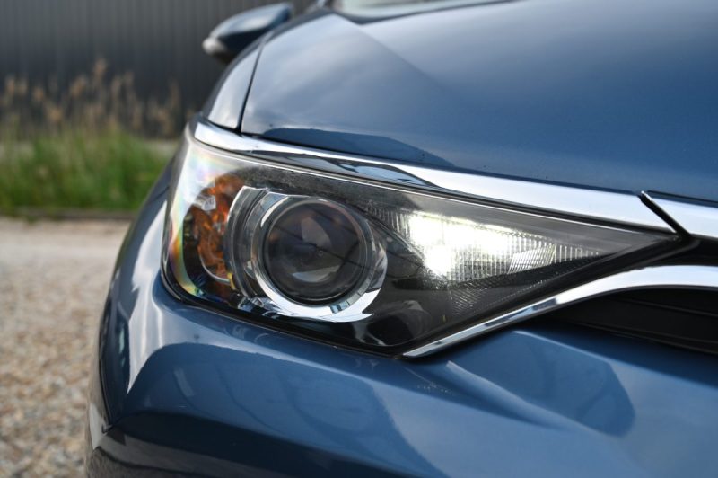 TOYOTA AURIS TOURING SPORTS 136H DESIGN 12/2016