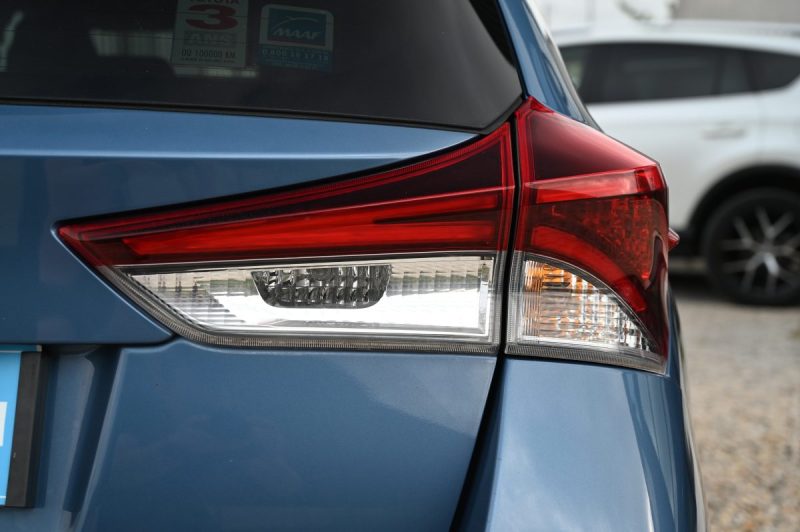 TOYOTA AURIS TOURING SPORTS 136H DESIGN 12/2016