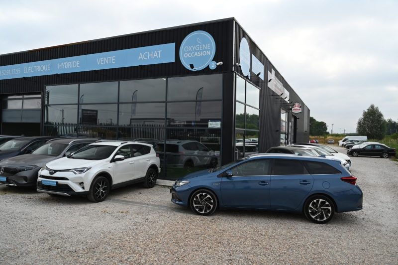 TOYOTA AURIS TOURING SPORTS 136H DESIGN 12/2016