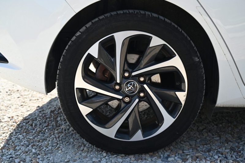 TOYOTA AURIS 136H DESIGN 12/2018