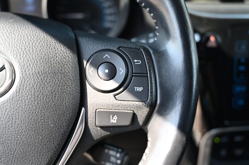 TOYOTA AURIS 136H DESIGN 12/2018