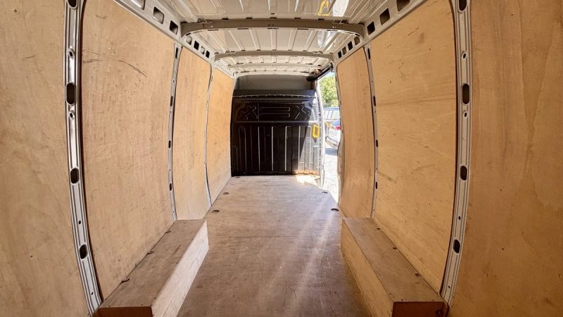 IVECO 35S14 DAILY FOURGON 35 S 14 V 16 L4H2 2.3 HPI 136 CH  2023