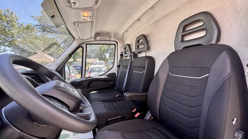 IVECO 35S14 DAILY FOURGON 35 S 14 V 16 L4H2 2.3 HPI 136 CH  2023