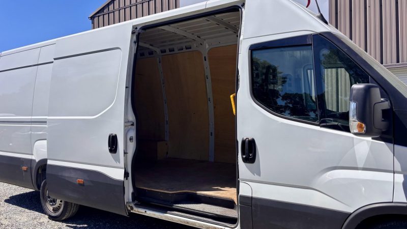 IVECO 35S14 DAILY FOURGON 35 S 14 V 16 L4H2 2.3 HPI 136 CH  2023