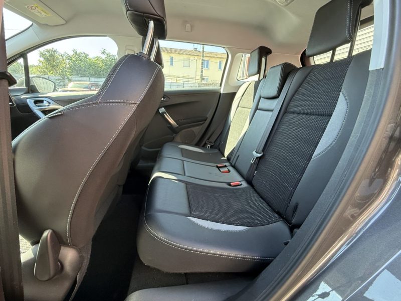 PEUGEOT 2008 1.6 E-HDI 92  2017