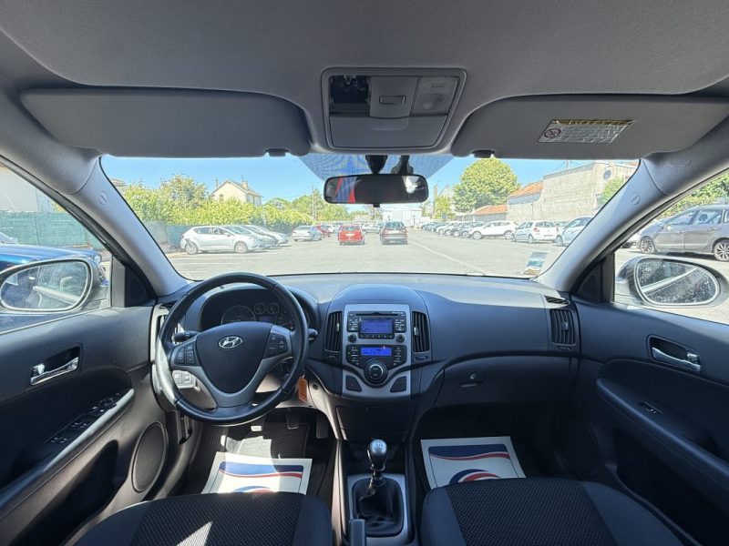 HYUNDAI I30 CW 1.6 CRDI 115 PACK EDITION 2010