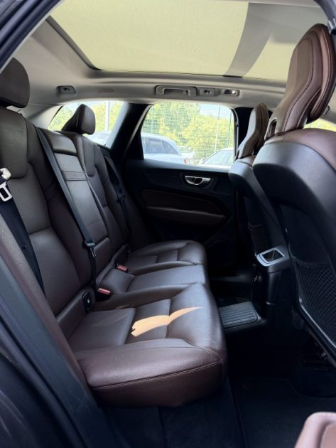 VOLVO  XC60 II T8 TWIN ENGINE 303 + 87CH BUSINESS EXECUTIVE GEARTRONIC 2019