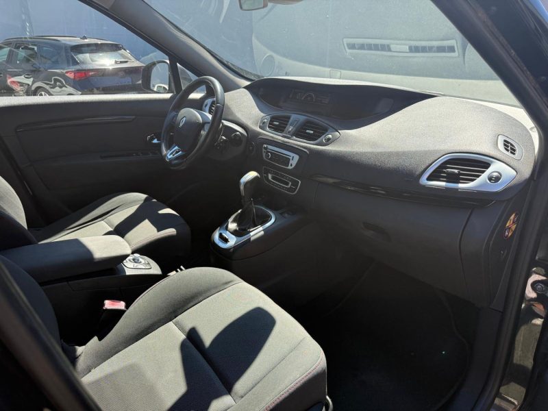 Renault Scénic III 1.5 DCI 110ch EDC6 Business