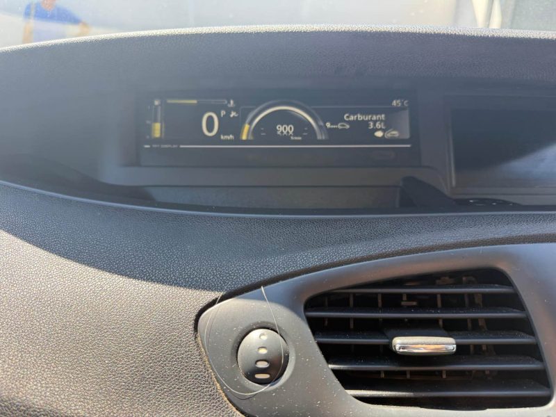 Renault Scénic III 1.5 DCI 110ch EDC6 Business