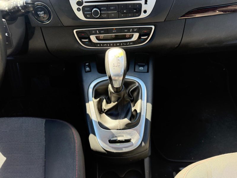 Renault Scénic III 1.5 DCI 110ch EDC6 Business