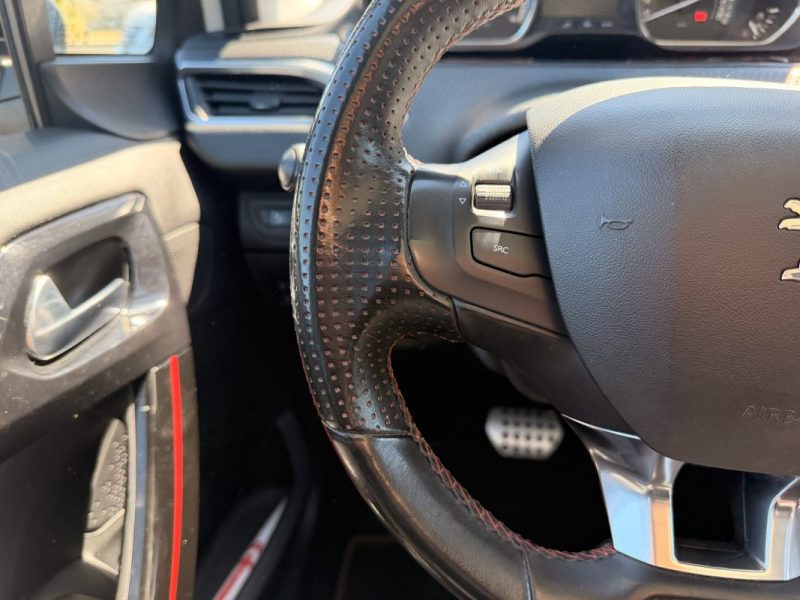 PEUGEOT 2008 1.5 BlueHDI 120cv GT LINE TOIT PANORAMIQUE CARPLAY GARANTIE 12 MOIS 