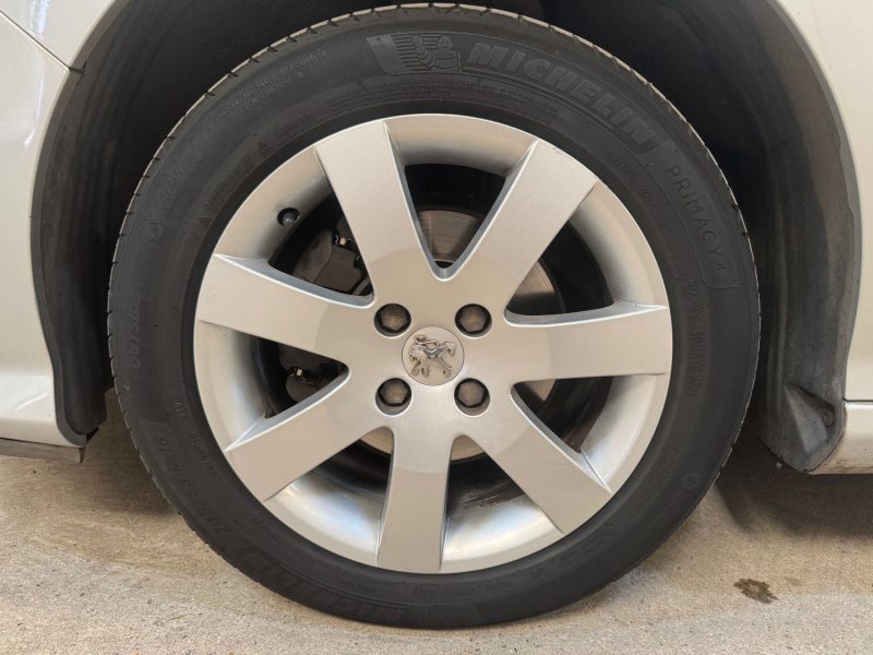 Peugeot 308 1.6 HDI 90CH Confort | 1ere Main