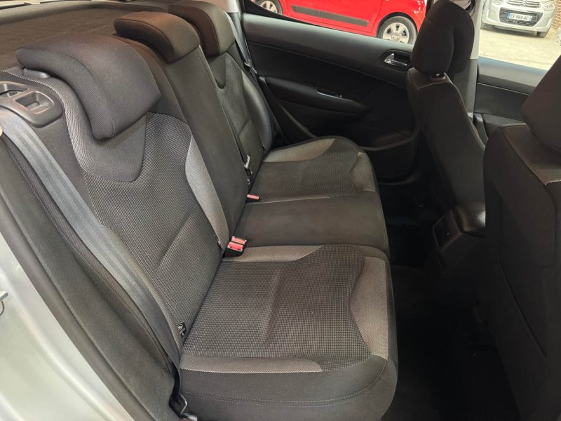 Peugeot 308 1.6 HDI 90CH Confort | 1ere Main