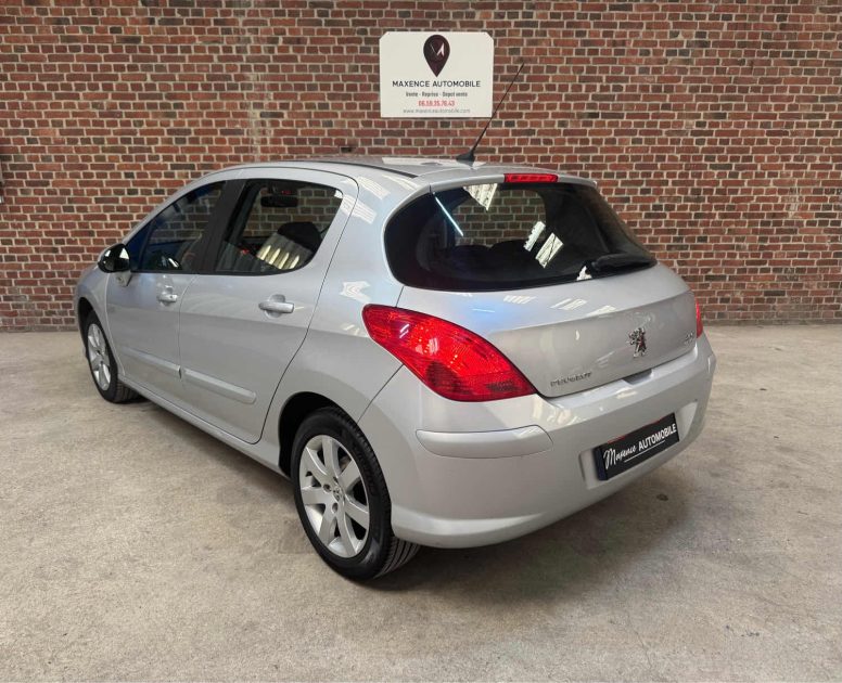 Peugeot 308 1.6 HDI 90CH Confort | 1ere Main