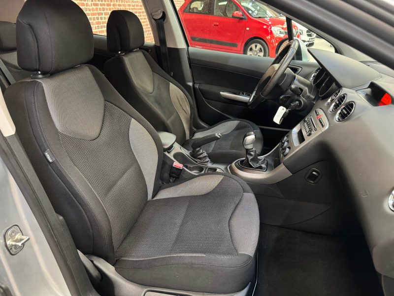 Peugeot 308 1.6 HDI 90CH Confort | 1ere Main