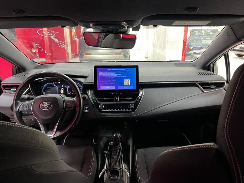 TOYOTA COROLLA TOURING SPORTS HYBRIDE 1.8 DYNAMIC BUSINESS 140cv NOUVELLE PHASE/1 ERE MAIN/TVA RECUP