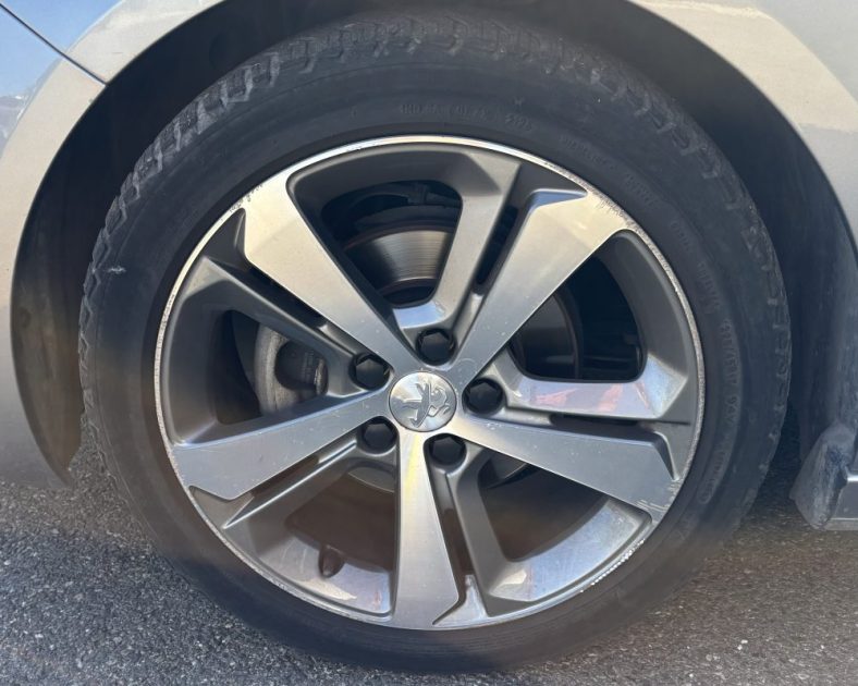 Peugeot 308 II 1.2 PureTech 130 GT Line EAT8 2020 — Caméra de recul - GARANTIE 6 MOIS