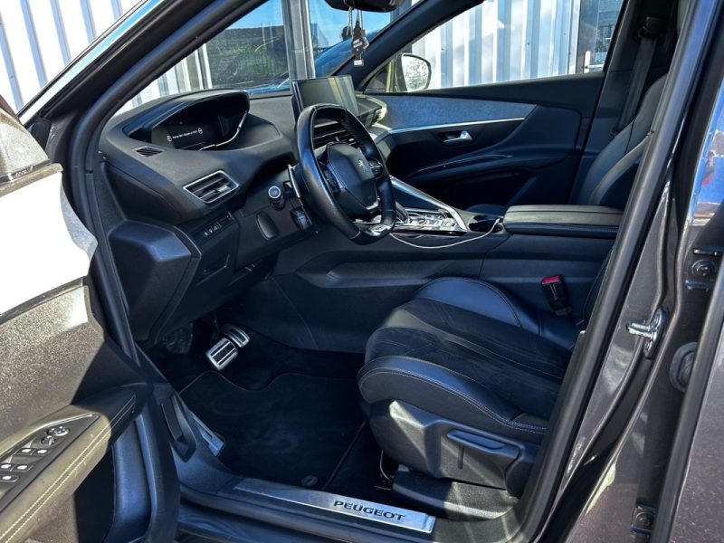 PEUGEOT 3008 (2)  1.6 l  GT 180CV  EAT8