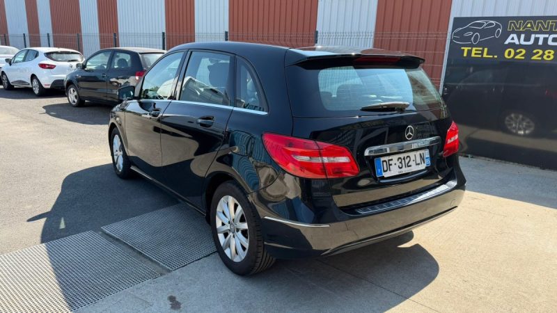 MERCEDES CLASSE B 180 CDI BLUEEFFICIENCY DESIGN 7G-DCT  