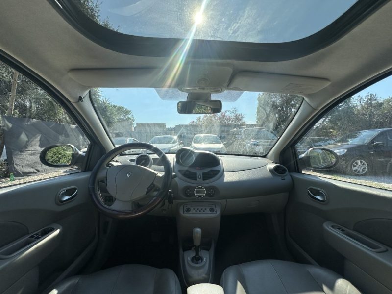 RENAULT TWINGO AUTOMATIQUE INITIALE 1.2 75CH