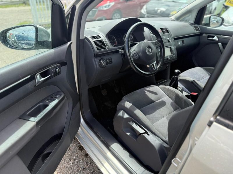 VOLKSWAGEN TOURAN 2.0 TDI 140 CONFORTLINE Trés Bon Etat 