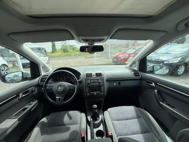 VOLKSWAGEN TOURAN 2.0 TDI 140 CONFORTLINE Trés Bon Etat 