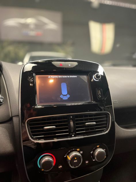 MAGNIFIQUE RENAULT CLIO IV 1.5 DCI 75 CH (ECRAN RENAULT, CLIMATISATION)⭐️⭐️⭐️⭐️⭐️