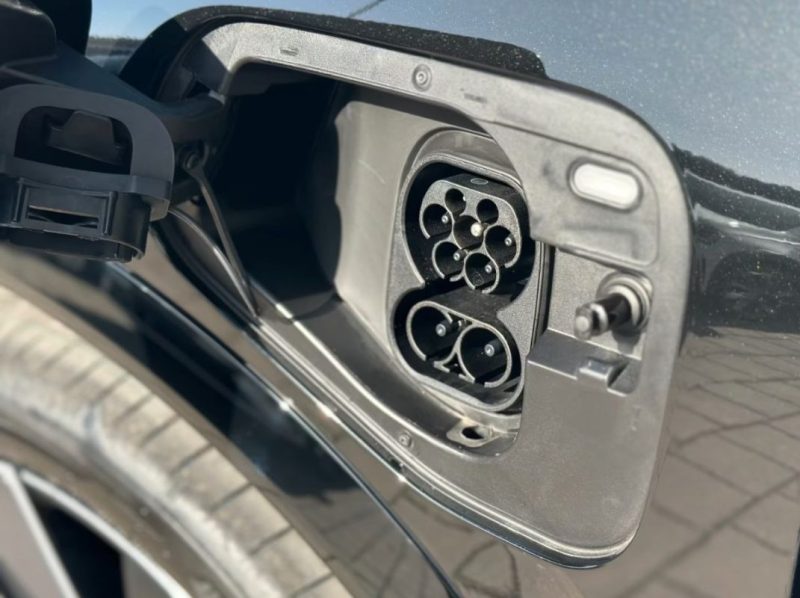 VOLKSWAGEN TIGUAN (1.5 EHYBRID R-LINE) R-LINE  2025