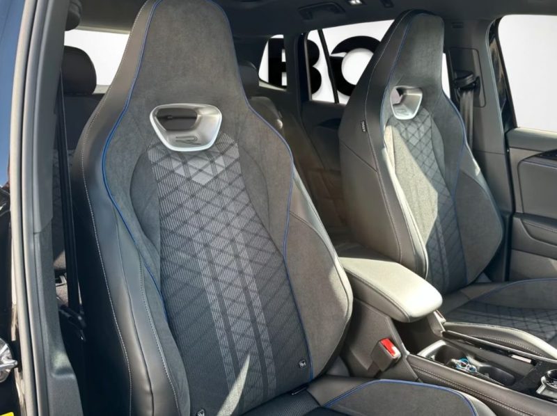 VOLKSWAGEN TIGUAN (1.5 EHYBRID R-LINE) R-LINE  2025