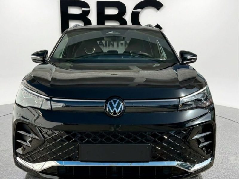 VOLKSWAGEN TIGUAN (1.5 EHYBRID R-LINE) R-LINE  2025