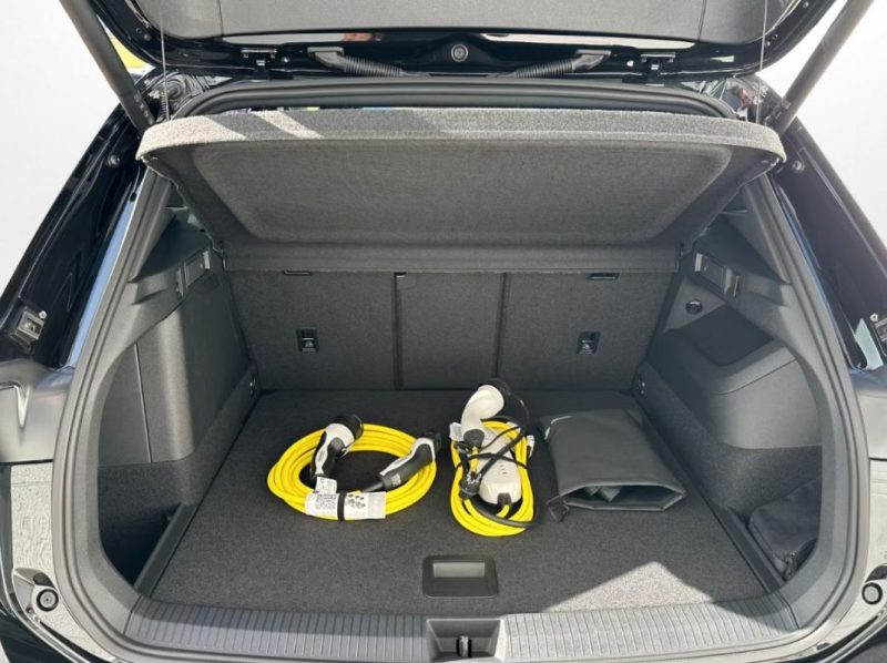VOLKSWAGEN TIGUAN (1.5 EHYBRID R-LINE) R-LINE  2025