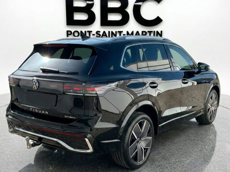 VOLKSWAGEN TIGUAN (1.5 EHYBRID R-LINE) R-LINE  2025