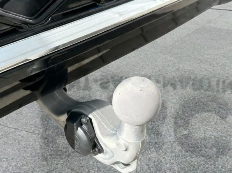 VOLKSWAGEN TIGUAN (1.5 EHYBRID R-LINE) R-LINE  2025
