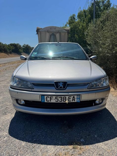 PEUGEOT 306 1.6 ESSENCE 90 Cv BOITE AUTO