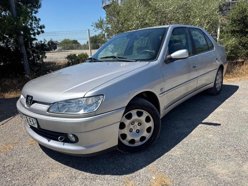 PEUGEOT 306 1.6 ESSENCE 90 Cv BOITE AUTO